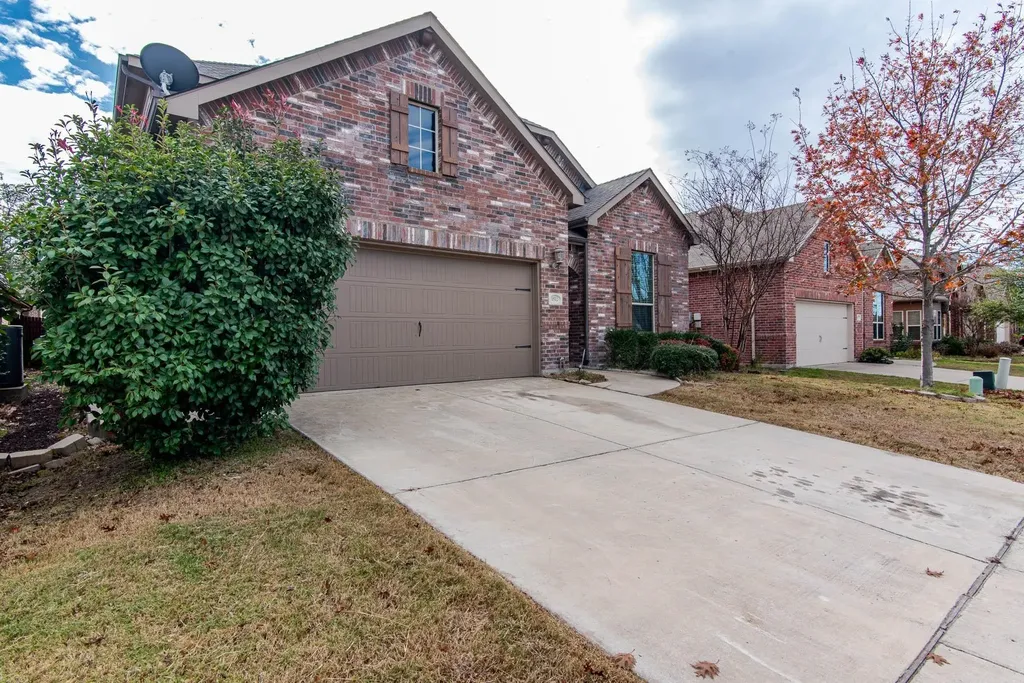 1512 Cockatiel Drive Little Elm TX 75068