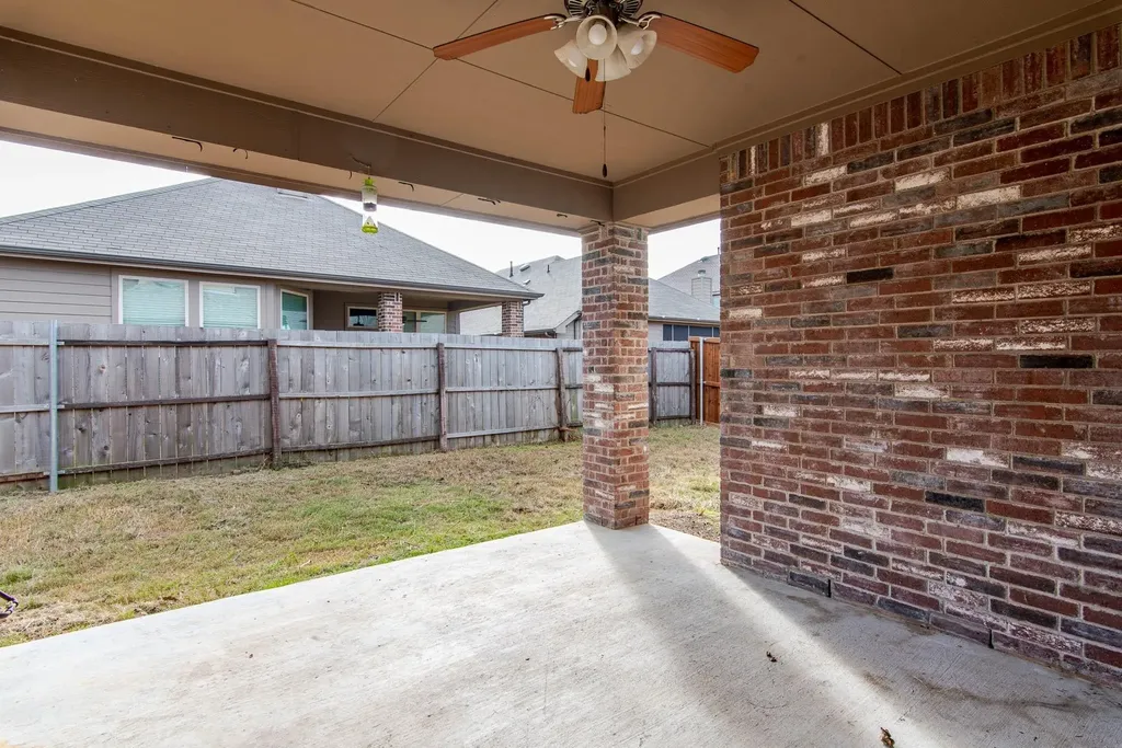 1512 Cockatiel Drive Little Elm TX 75068