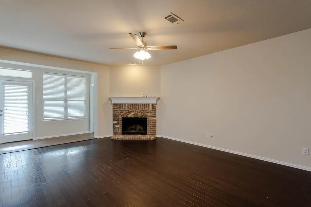 1512 Cockatiel Drive Little Elm TX 75068