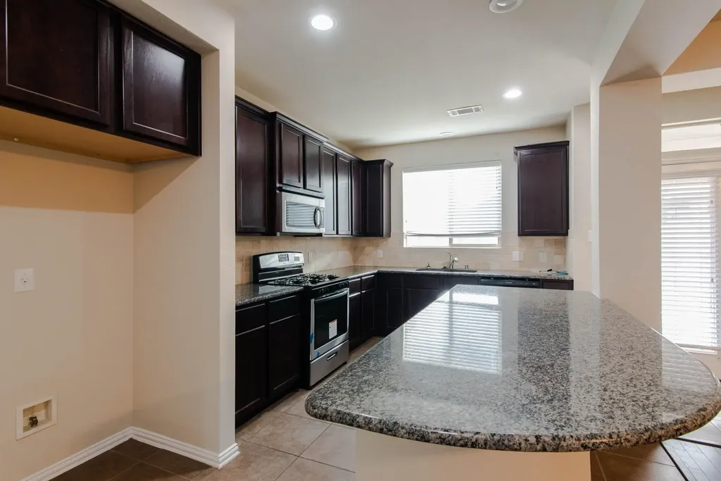 1512 Cockatiel Drive Little Elm TX 75068