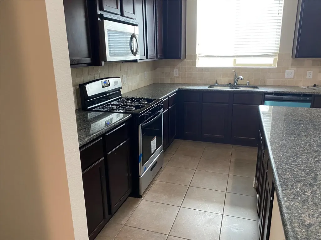1512 Cockatiel Drive Little Elm TX 75068