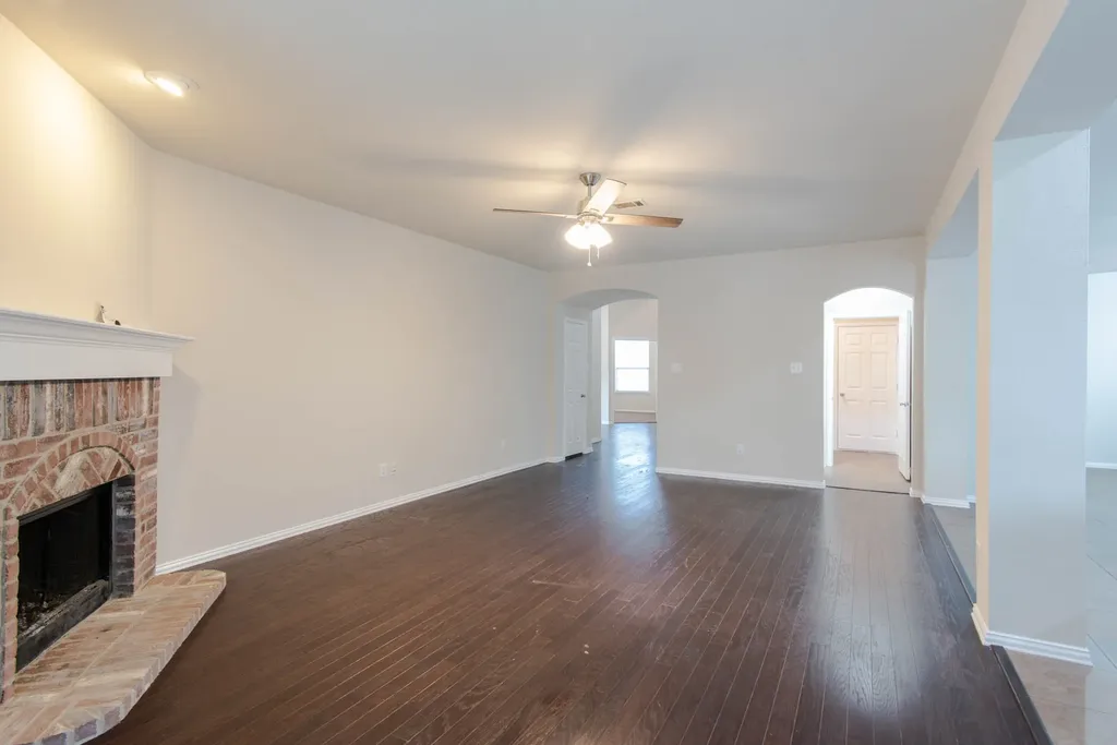 1512 Cockatiel Drive Little Elm TX 75068