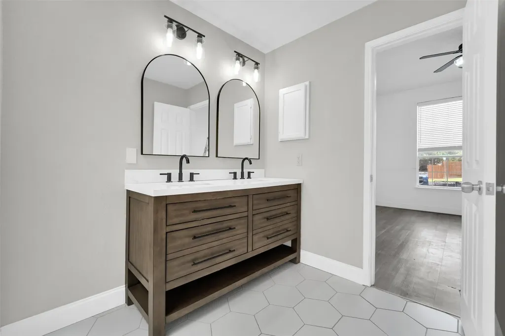 1410 Post Oak Drive Rowlett TX 75089