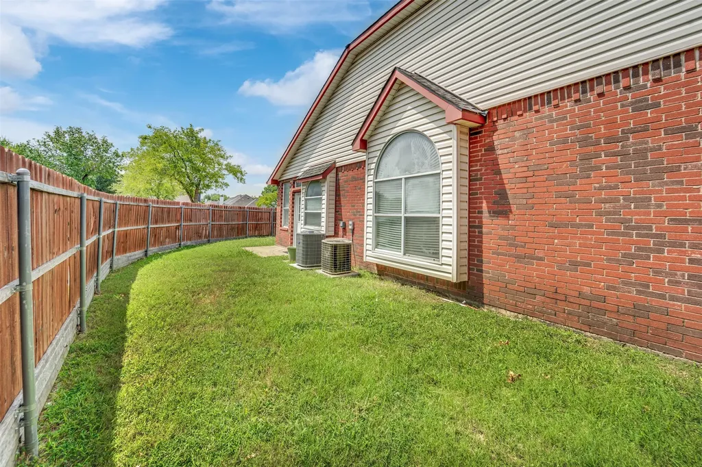 1410 Post Oak Drive Rowlett TX 75089