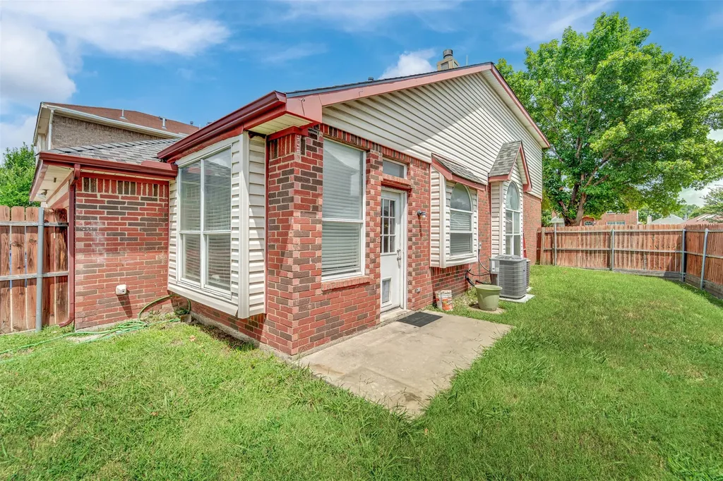 1410 Post Oak Drive Rowlett TX 75089