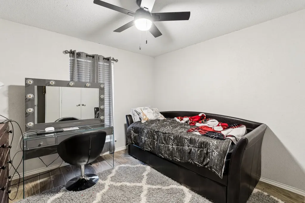 2416 Peachtree Lane Plano TX 75074