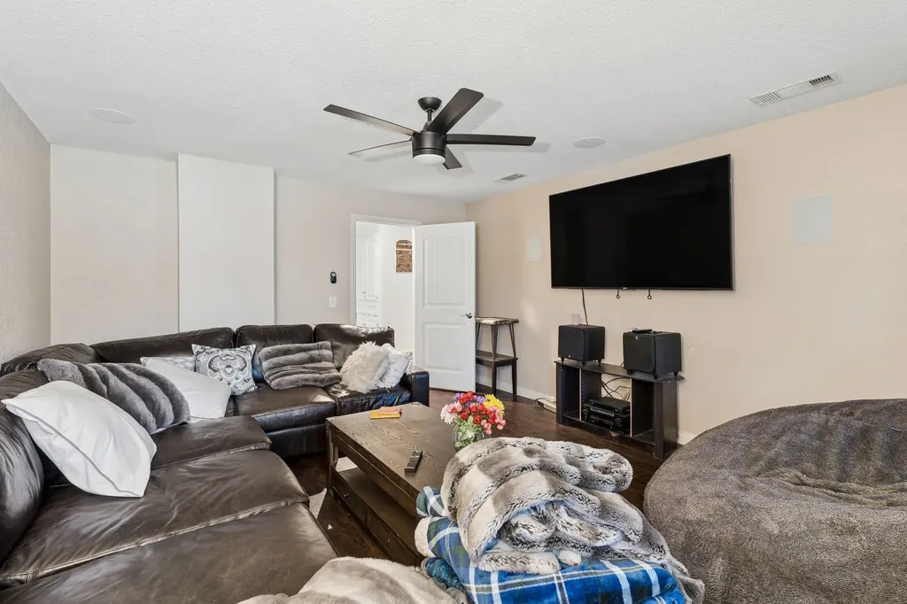 2416 Peachtree Lane Plano TX 75074