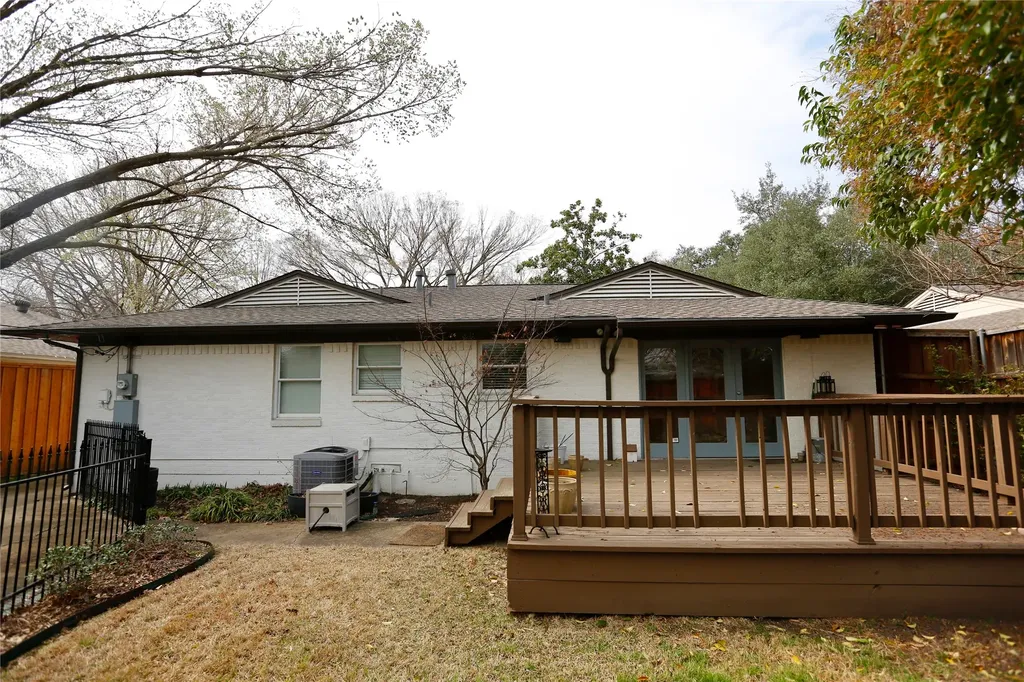 7219 Clemson Drive Dallas TX 75214