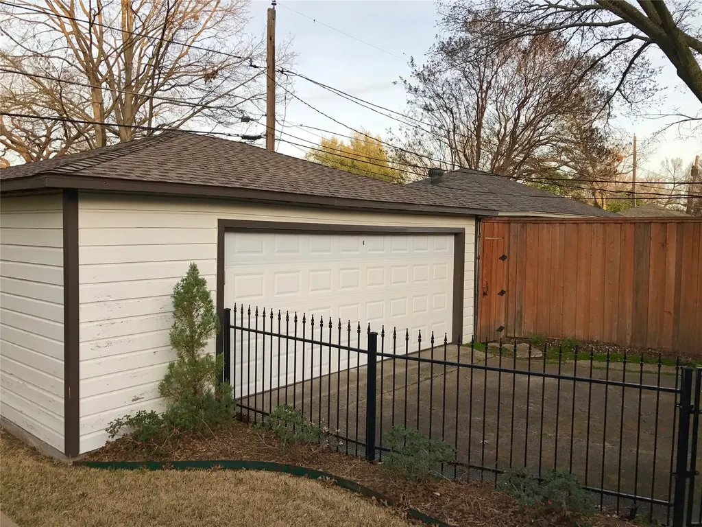 7219 Clemson Drive Dallas TX 75214