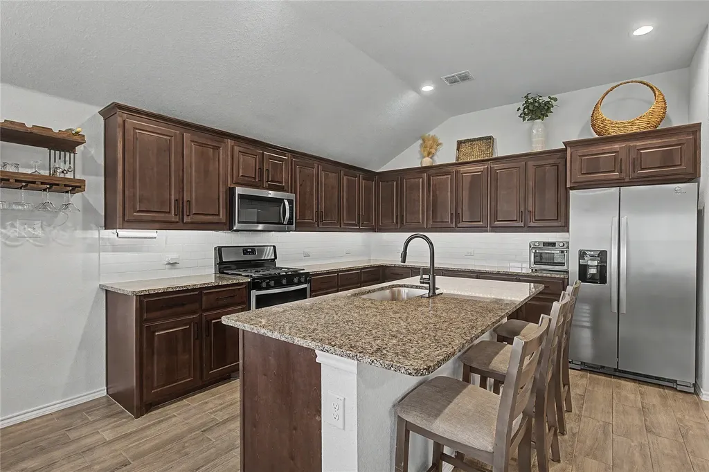1825 Agarito Drive Weatherford TX 76086
