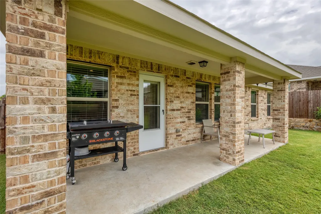 1825 Agarito Drive Weatherford TX 76086