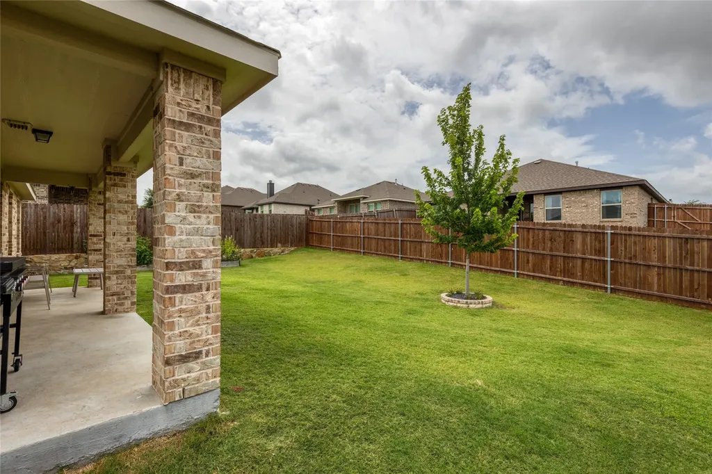 1825 Agarito Drive Weatherford TX 76086