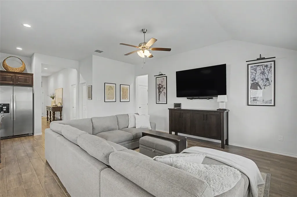 1825 Agarito Drive Weatherford TX 76086