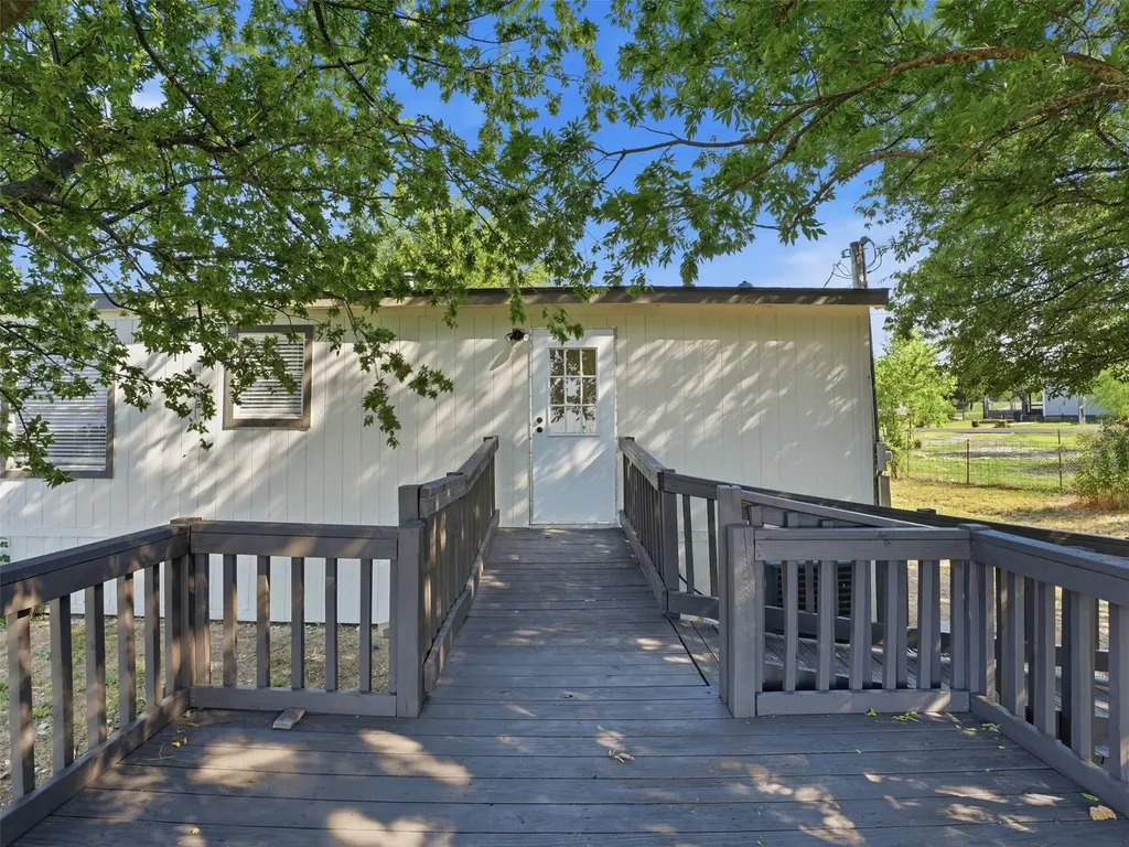 9608 Clark Street Joshua TX 76058