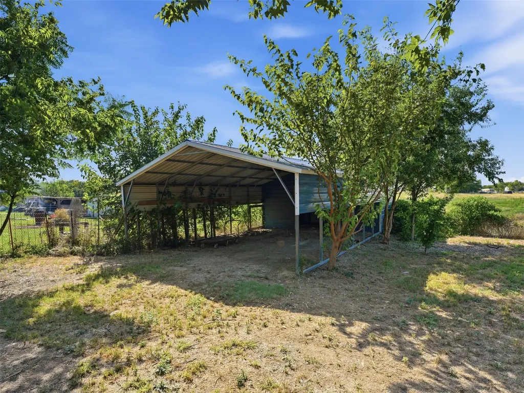 9608 Clark Street Joshua TX 76058