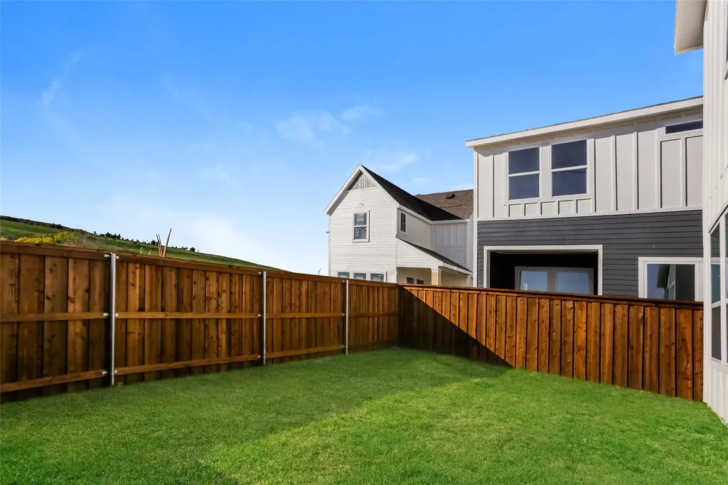 714 Lacewing Drive Arlington TX 76005