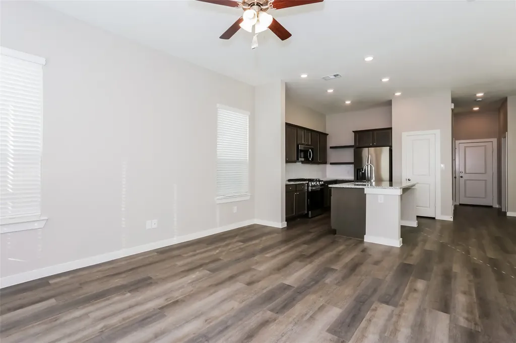 714 Lacewing Drive Arlington TX 76005
