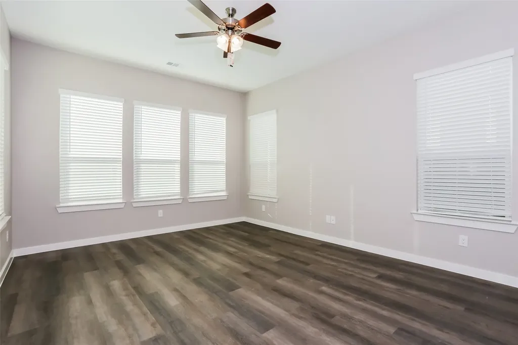 714 Lacewing Drive Arlington TX 76005
