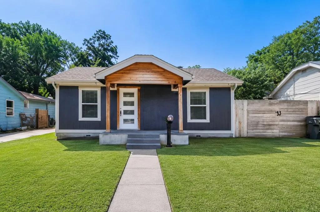 3522 Kenilworth Street Dallas TX 75210