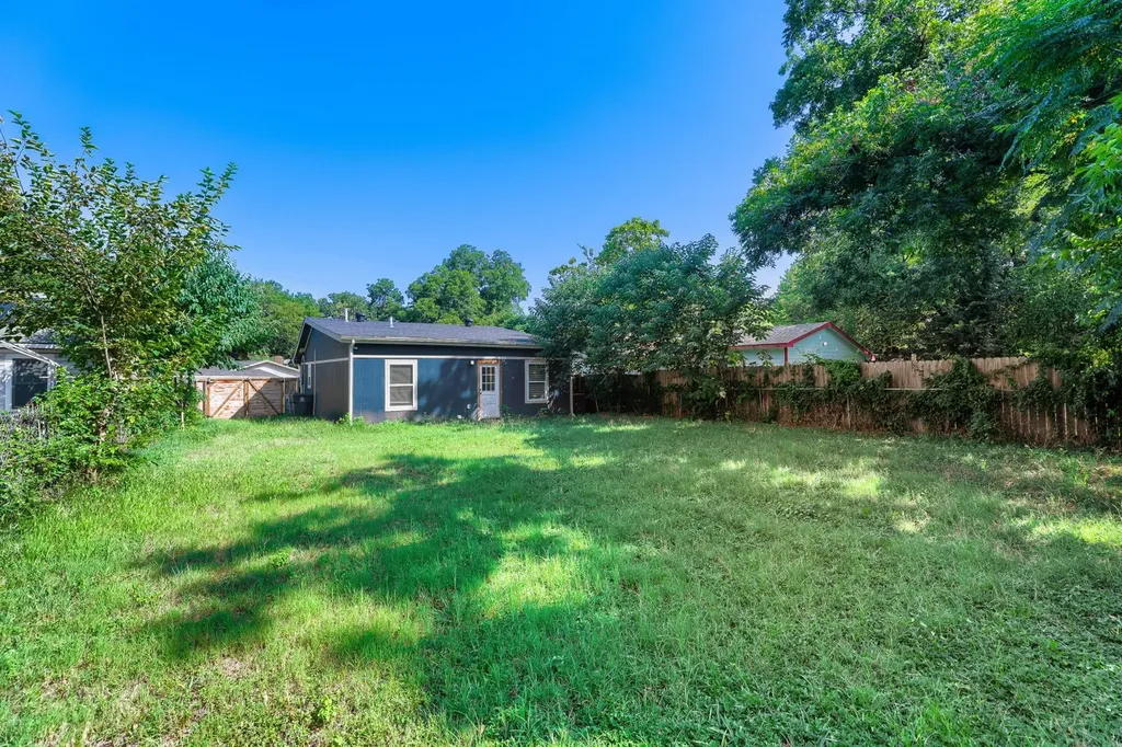 3522 Kenilworth Street Dallas TX 75210