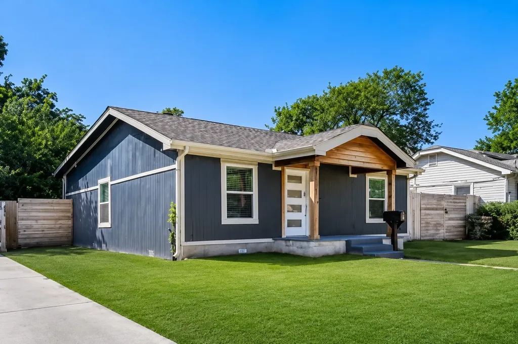 3522 Kenilworth Street Dallas TX 75210