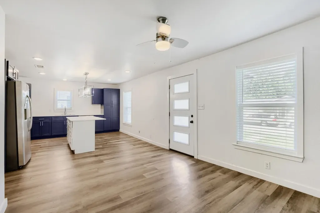 3522 Kenilworth Street Dallas TX 75210