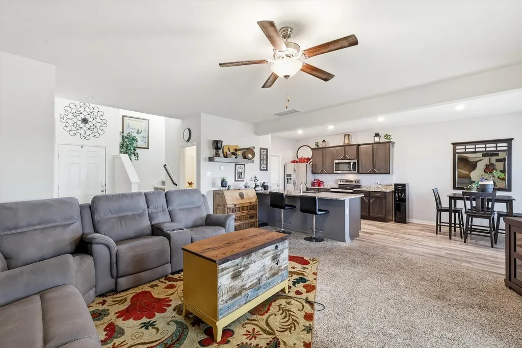 189 Point Rider Road Newark TX 76071