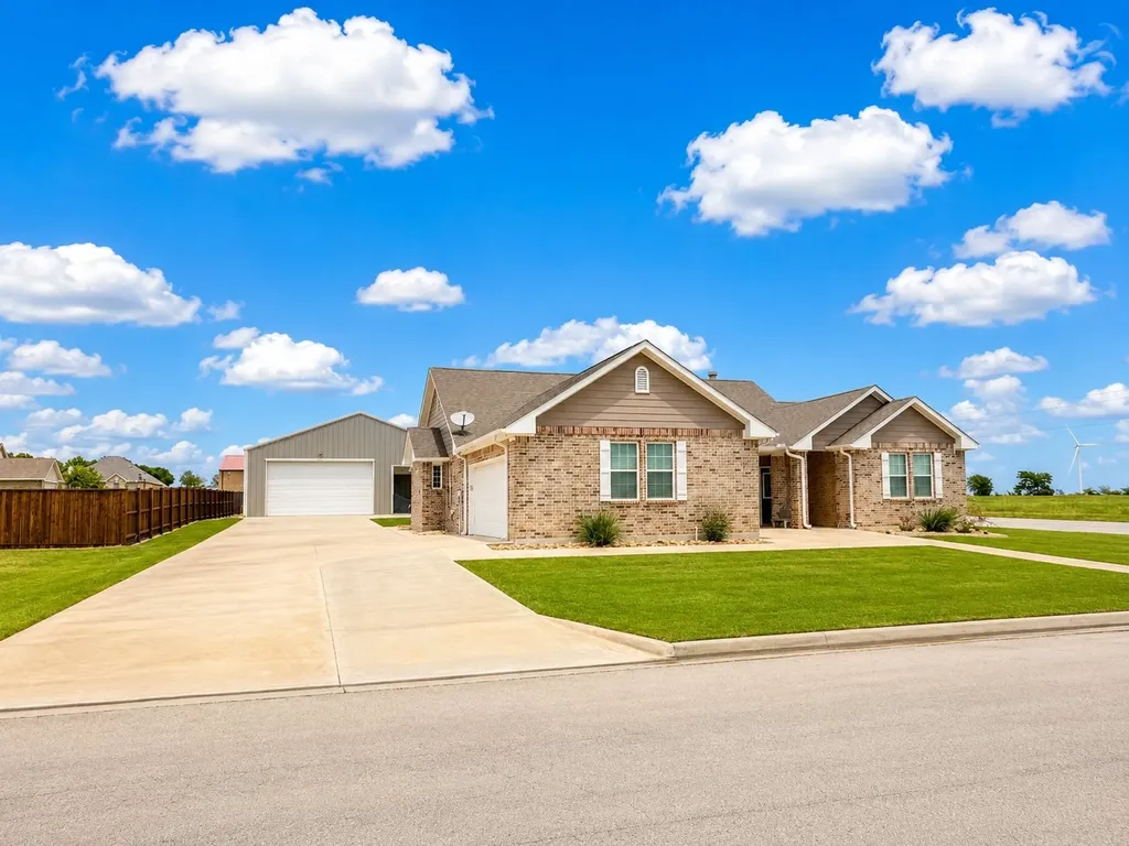 110 Centerhill Drive Muenster TX 76252