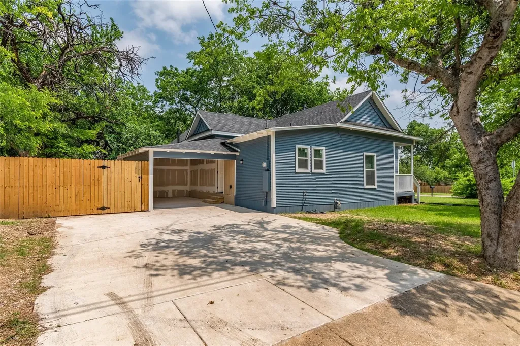 1203 E King Street Sherman TX 75090
