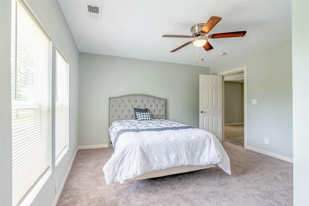 1203 E King Street Sherman TX 75090