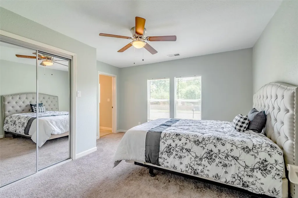 1203 E King Street Sherman TX 75090