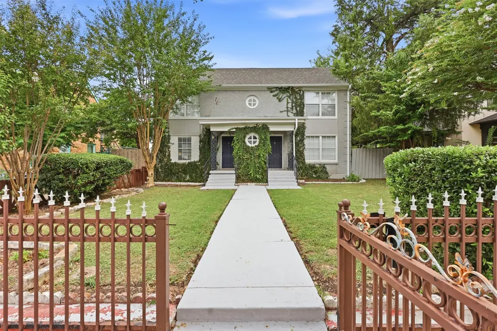 610 Winston Street Dallas TX 75208