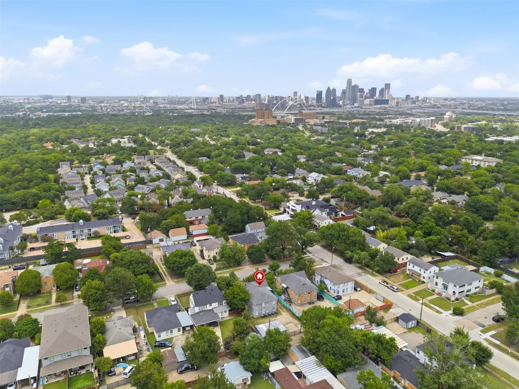 610 Winston Street Dallas TX 75208