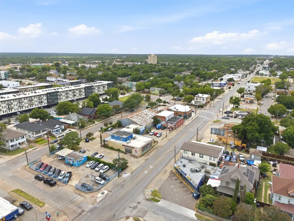 610 Winston Street Dallas TX 75208