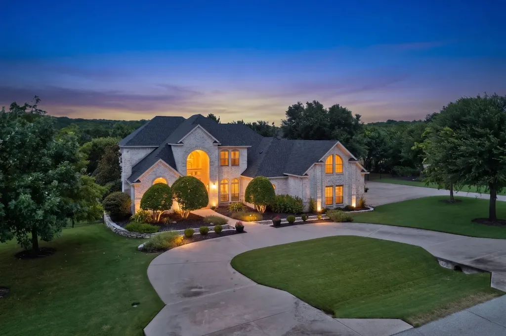 3406 Sundance Court Granbury TX 76049