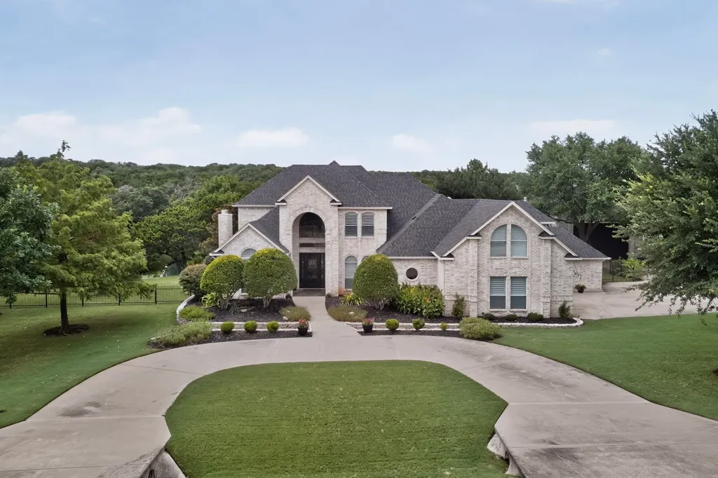 3406 Sundance Court Granbury TX 76049