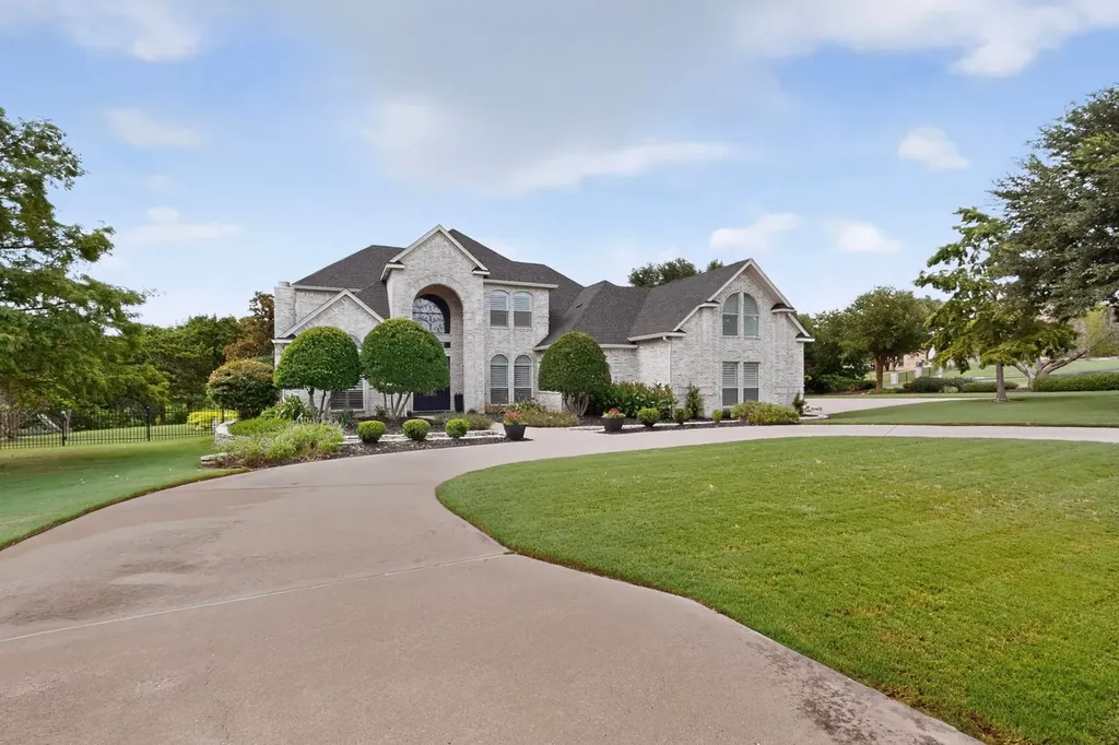 3406 Sundance Court Granbury TX 76049