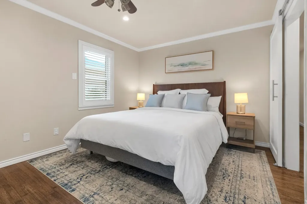 1815 Oates Drive Dallas TX 75228