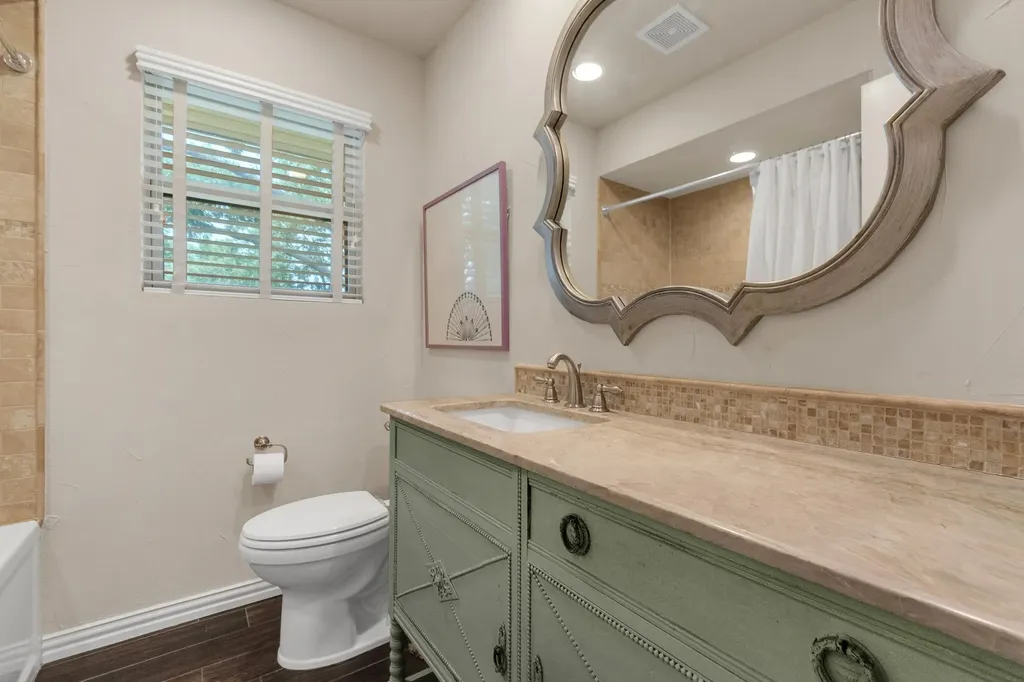 1815 Oates Drive Dallas TX 75228