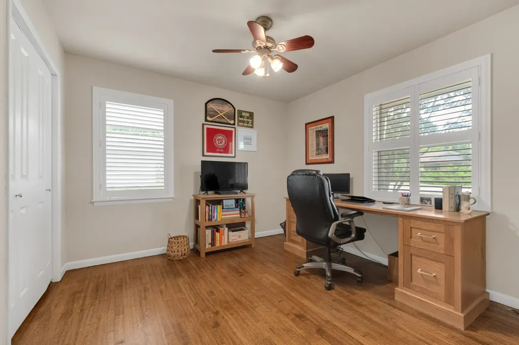 1815 Oates Drive Dallas TX 75228