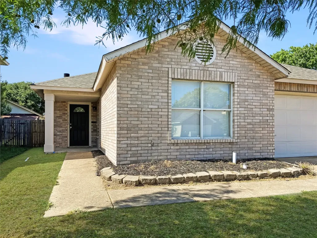10112 Chapel Glen Terrace Fort Worth TX 76116