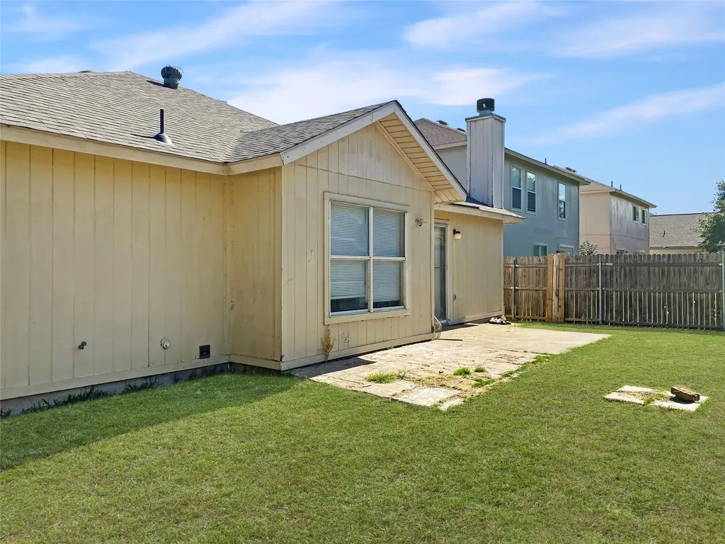 10112 Chapel Glen Terrace Fort Worth TX 76116