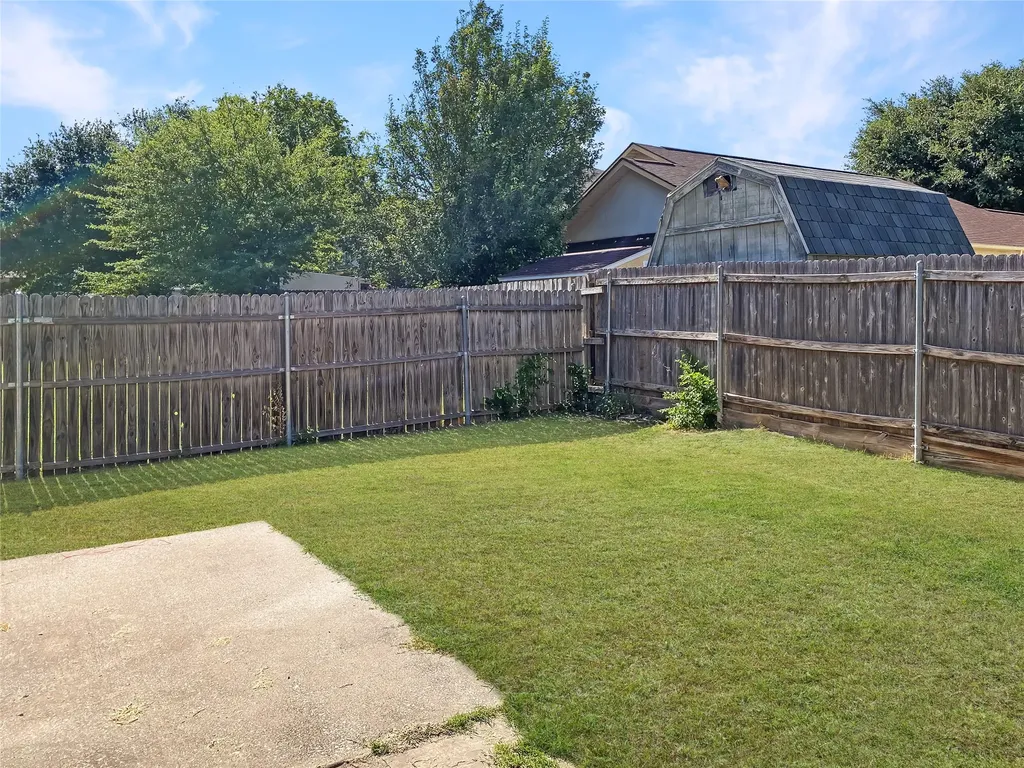 10112 Chapel Glen Terrace Fort Worth TX 76116