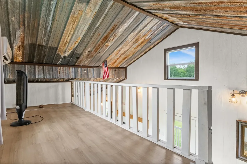 1083 Vz County Road 1319 Grand Saline TX 75140