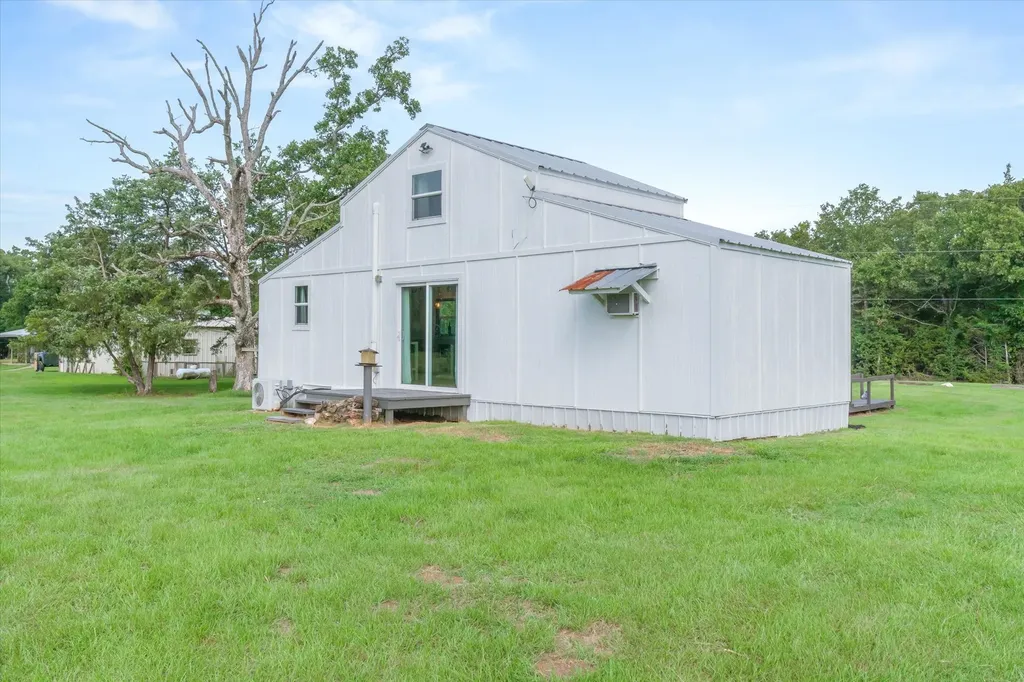 1083 Vz County Road 1319 Grand Saline TX 75140