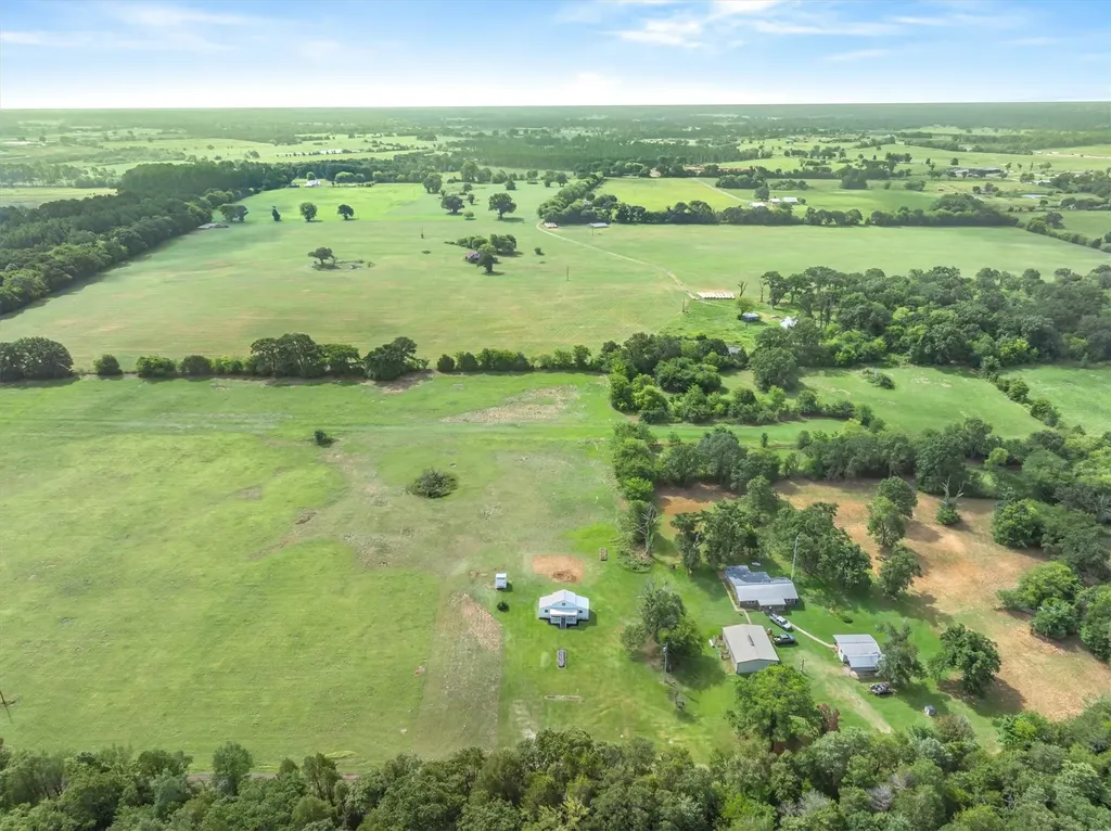 1083 Vz County Road 1319 Grand Saline TX 75140