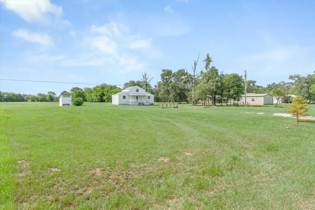 1083 Vz County Road 1319 Grand Saline TX 75140