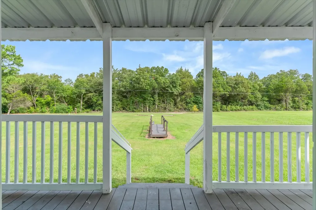 1083 Vz County Road 1319 Grand Saline TX 75140