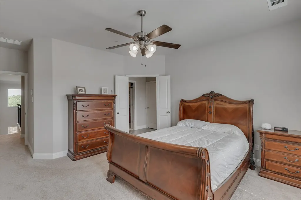 509 Hutchinson Lane Lewisville TX 75077