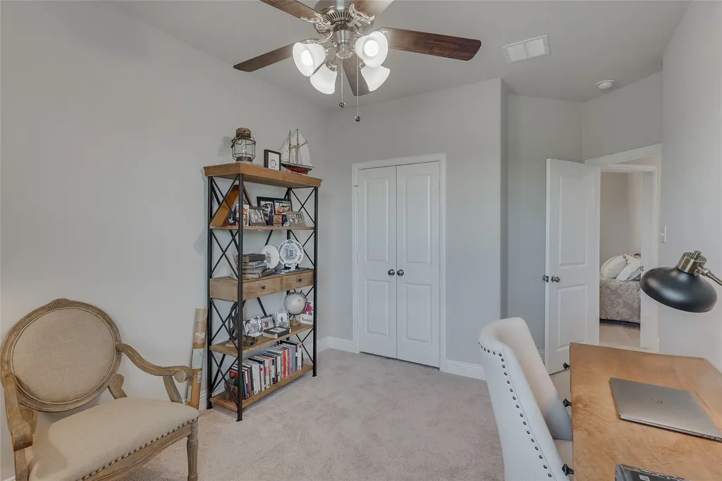 509 Hutchinson Lane Lewisville TX 75077
